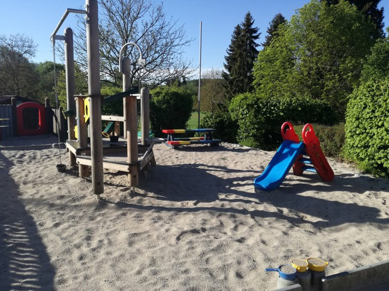Spielplatz: 1. Ebene Spielturm